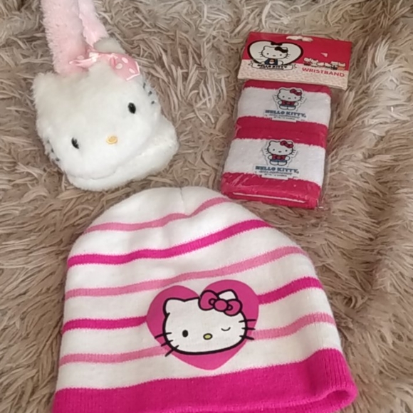 Hello Kitty Other - Girls hello kitty bundle